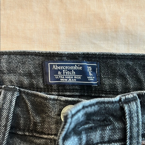 American Eagle Outfitters Men's Black Jeans - Picture 2 of 4